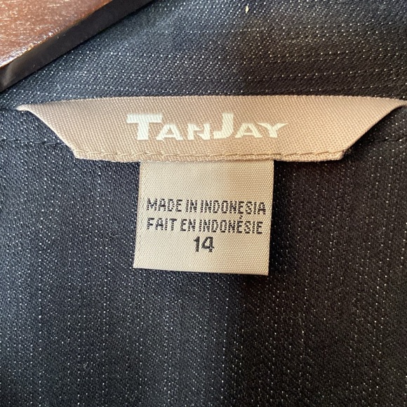 TANJAY Button Front 3/4 Sleeve Denim Jacket - Picture 9 of 13